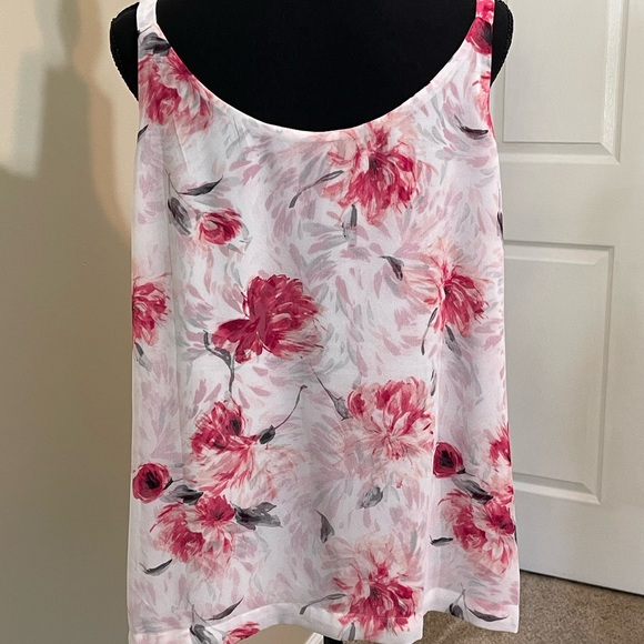White House Black Market. Size L. Tank top. Reversible. Great condition! - Picture 2 of 12